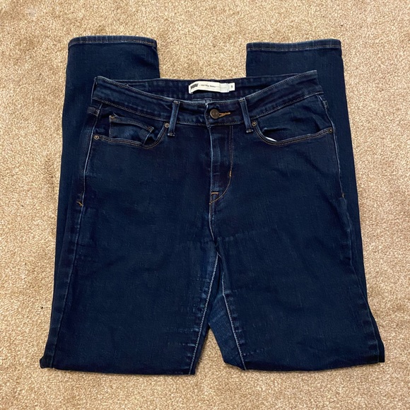 Levi mid-rise skinny
